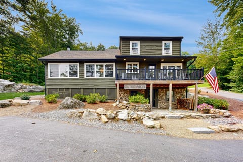 Tree Tops House House in Gilford