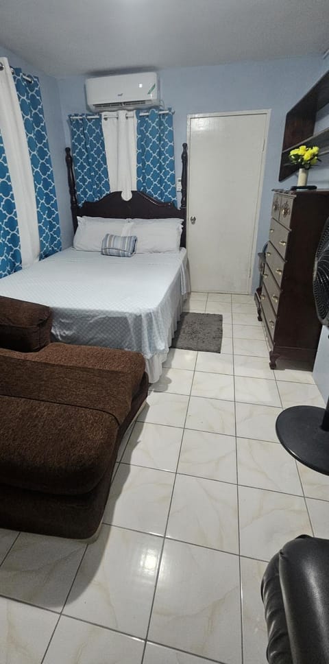 Sunny Space Apartment in Portmore