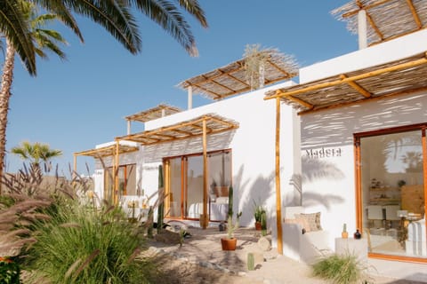 CasaBlancoMadera Hôtel in Todos Santos