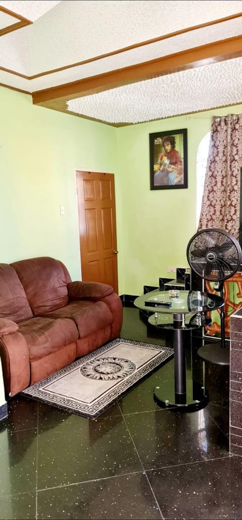 Colours Palace Apartment in Portmore