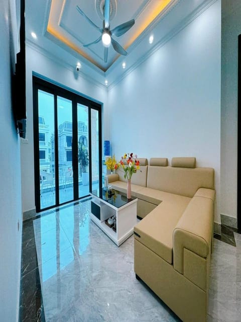 Villa 13 phòng ngủ vip - Đầy đủ tiện nghi - Bể bơi riêng - Bàn Bi a Apartment in Laos