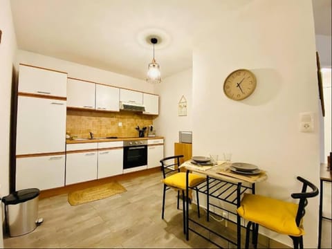 Appartement Centre-Ville - 3 Voyageurs Apartment in Le Mans