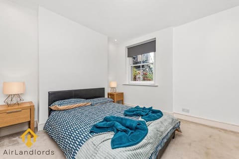 Сеntral 2 bedroom Flat in Acton Central Apartment in London Borough of Ealing