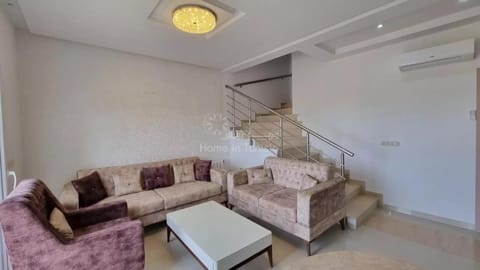 Location saisonniere Triplex Chatt Meriem Apartment in Tunis