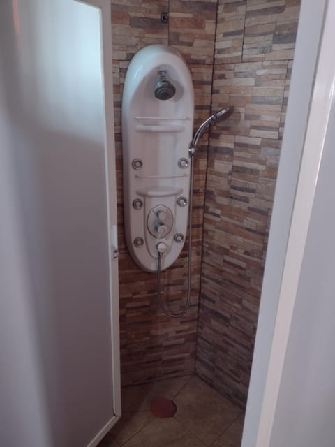 Shower, Hot Tub, Bathroom