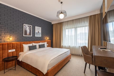 UpperHouse Suites & More Hotel in Brasov