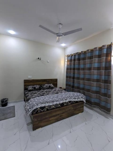 Elegant 4BR Villa - Bahria Town's Finest Retreat! House in Karachi