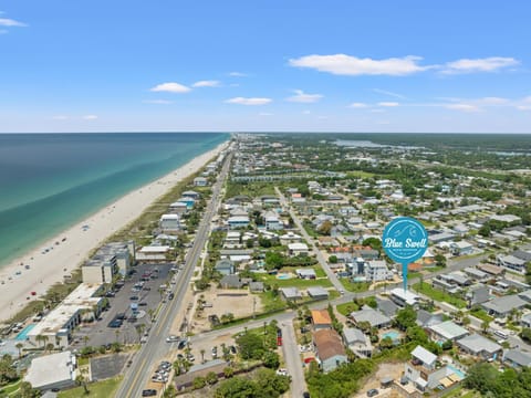 128 Kelly St | Beachy Keen House in Sunnyside