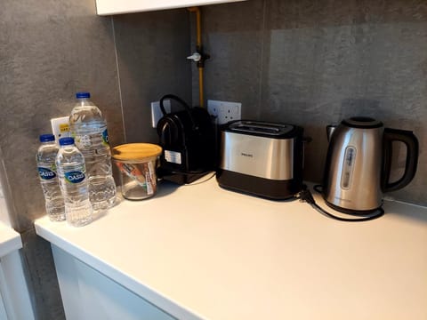 Coffee/tea facilities, Kitchen or kitchenette, toaster