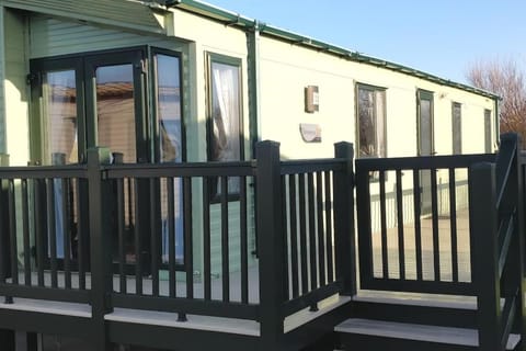 Lagooncombe modern and cosy holiday home House in Barrow-in-Furness District