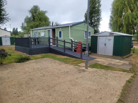 Property building, Day, Street view