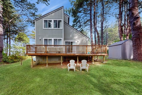 Seafoam Chalet House in Shelter Cove