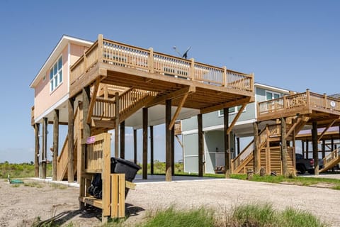 Sunset Bellini with Hot Tub House in Bolivar Peninsula