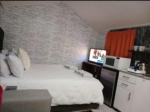 Mimis Cozy Cabin Apartment in Sandton