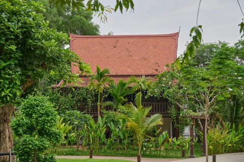 Property building, Natural landscape, Garden, Garden view