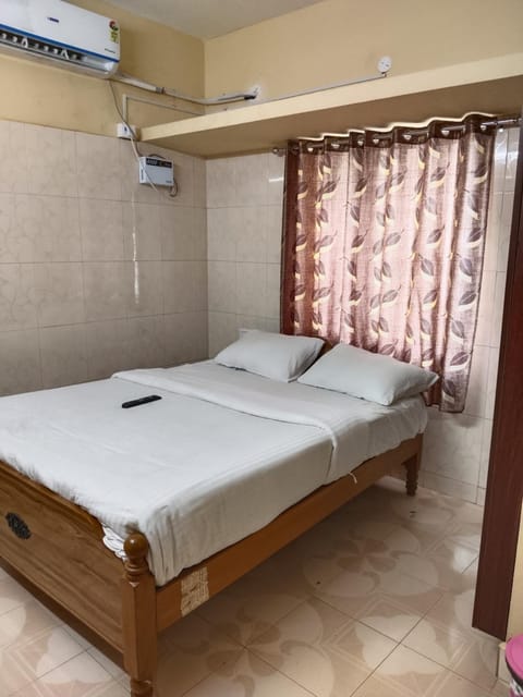 Srinivasa Serviced Apartment keelkattalai Hotel in Chennai