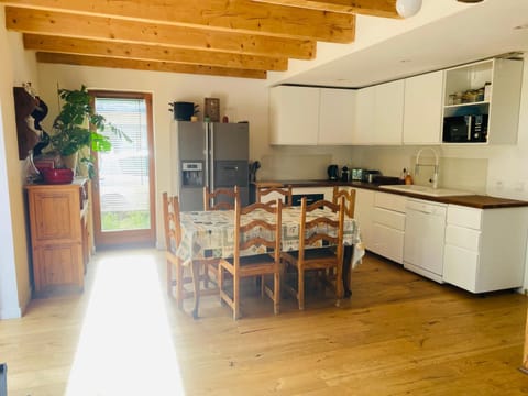 Villa nichée dans un écrin de verdure House in Toulon