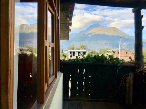 Natural landscape, View (from property/room), Balcony/Terrace