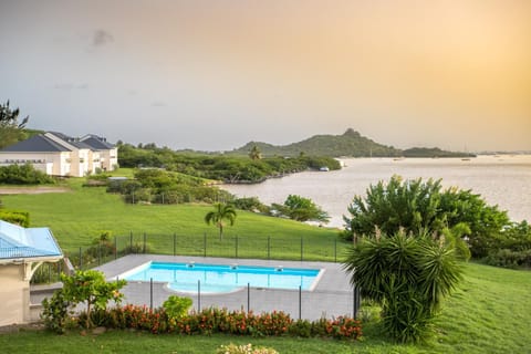 Lake view, Pool view, Swimming pool