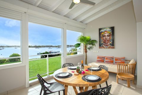 Patio, View (from property/room), Balcony/Terrace, Lake view