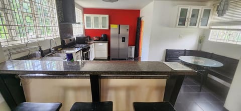 Kitchen or kitchenette, Dining area, oven, stove