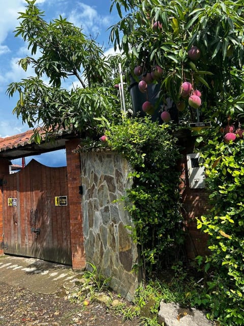 Finca ecoturistica Los Mangos House in Cundinamarca, Colombia