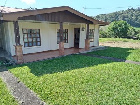 San Antonio Paradise House in Cartago Province, Costa Rica