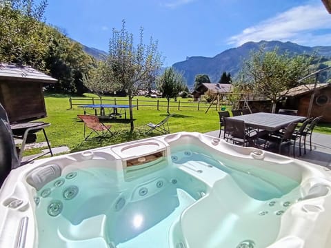 Hot Tub, Table tennis, Garden view