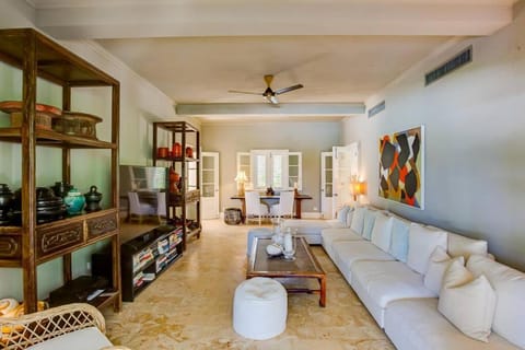 Colonial flair in Punta Cana- Villa Pablo Villa in Punta Cana