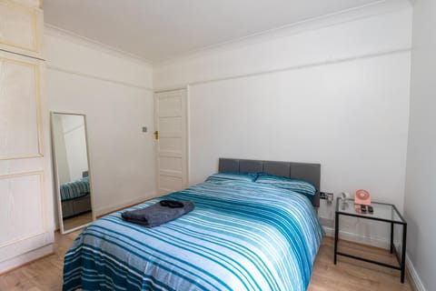 2 Bed, Wembley, Ealing, London Apartment in London Borough of Ealing