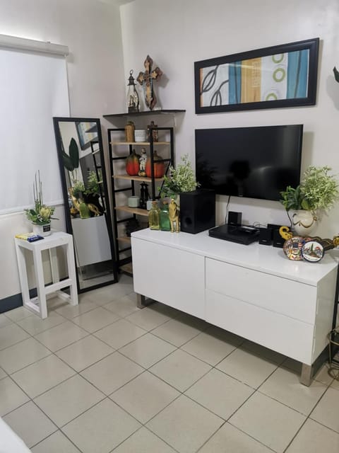 Almanza metropolis condominium Apartment in Las Pinas