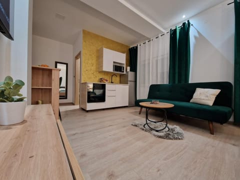 Kitchen or kitchenette, Living room