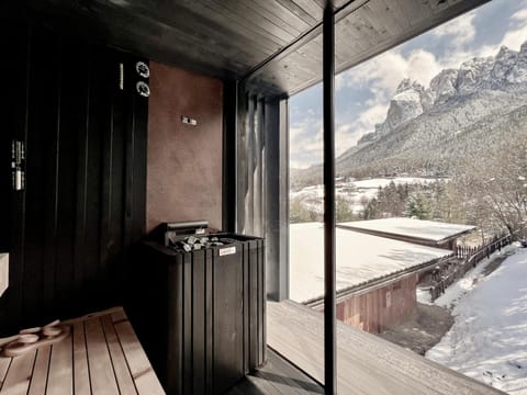 Spa and wellness centre/facilities, Mountain view