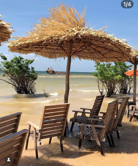 Nearby landmark, Natural landscape, Beach, Sea view, sunbed