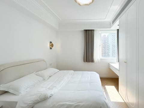 Eastern Hub - Bund Branch Premium 3-Bedroom Apartment with Bund View Apartment in Shanghai