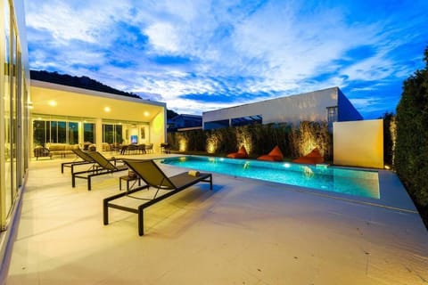 Modern 4 Bed Private Pool Villa - KH-B6 House in Nong Kae