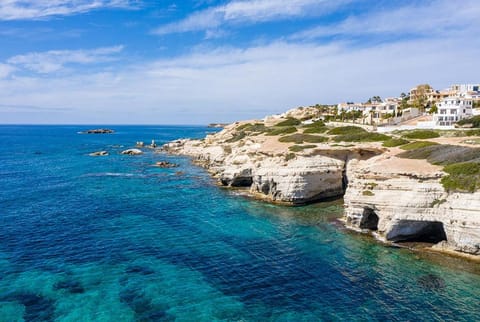 Sea Caves Haven Apartment in Peyia