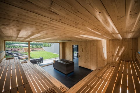 Sauna, Spa and wellness centre/facilities, Seating area