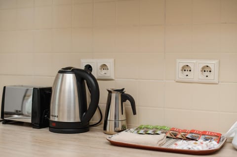 Coffee/tea facilities, Kitchen or kitchenette