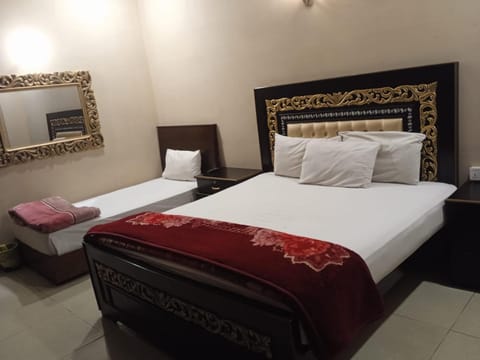 Versa Appartments Lodges Gulberg3 Hotel in Lahore