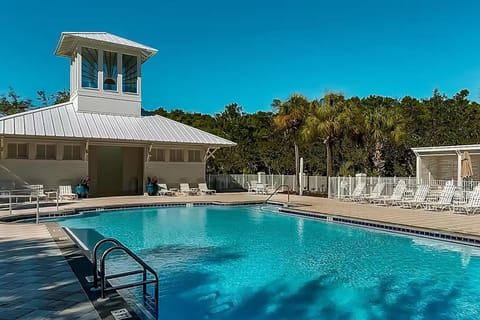 Relax Awhile - Carriage House House in Carillon Beach