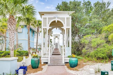 Relax Awhile Maison in Carillon Beach