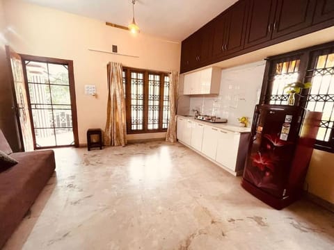 Cosy & homely full cottage House in Kochi