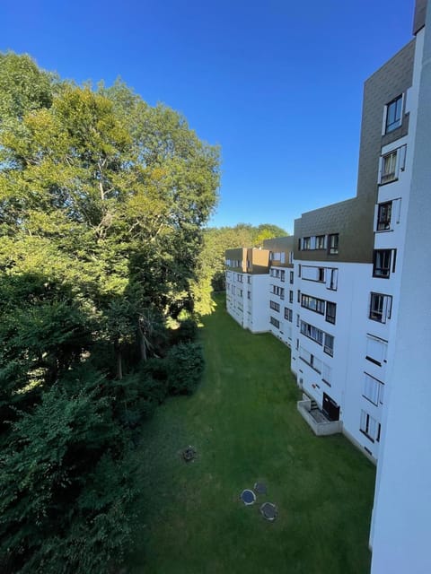 Property building, Spring, Day, Natural landscape, Bird's eye view, Garden, View (from property/room), View (from property/room), Garden view, Garden view