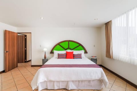 DP1, Spacious & bright flat, 4 mins to Cayala Apartment in Guatemala City