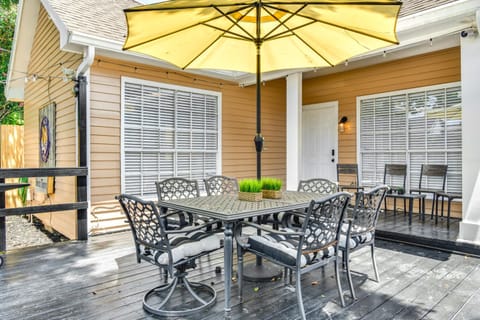 Colorful Baton Rouge Home Deck, Grill and Fire Pit House in Baton Rouge