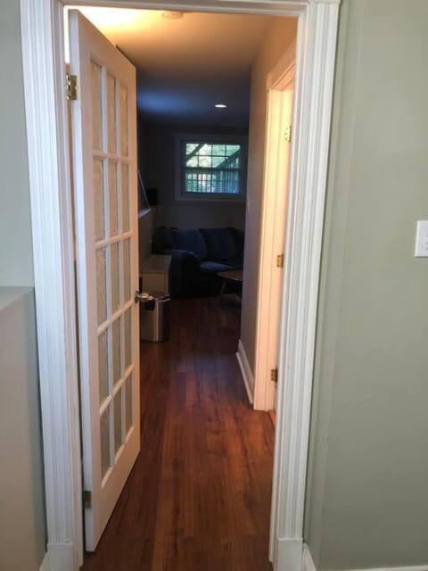 Modern 1BR suite centrally located Apartment in Dartmouth