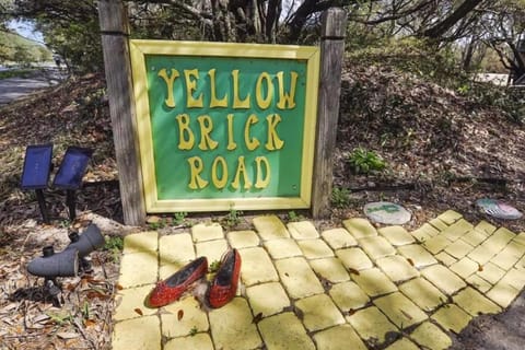 4603 - Yellow Brick Road BY Resort Realty House in Southern Shores