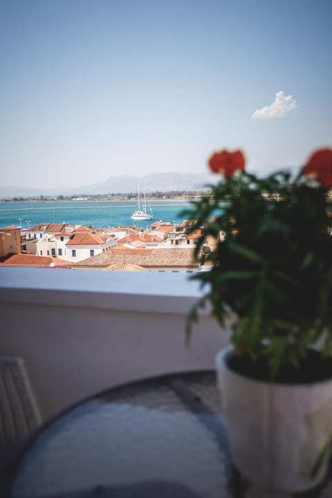 View (from property/room), Balcony/Terrace, City view, Landmark view, Sea view