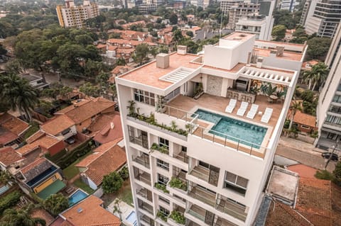 Bird's eye view, Swimming pool